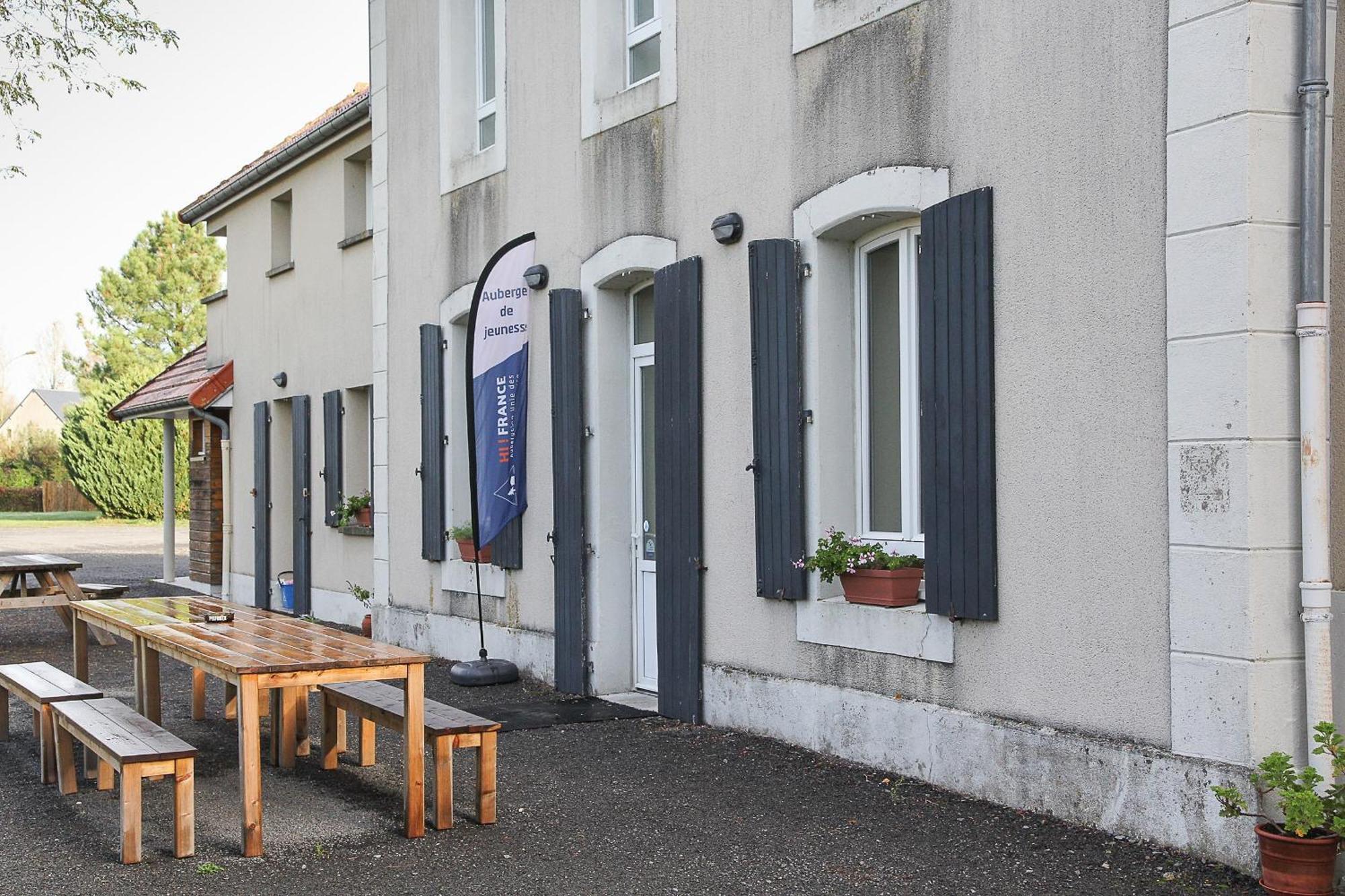 Auberge De Jeunesse Hi Genets Genêts Exterior foto